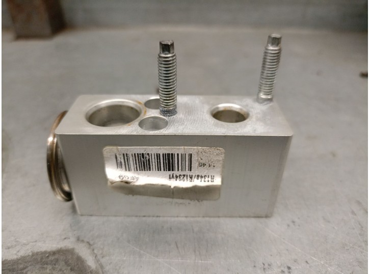 Recambio de valvula expansion para toyota proace furgoneta (mdz_) 1.5 d4d (mdz8) referencia OEM IAM SU001A6433 