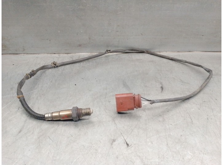 Replacement lambda sensor for Volkswagen Golf III Cabriolet (1e7) 2.0 OEM IAM reference 06A906262AL 06A906262AL 0258006259 BOSC