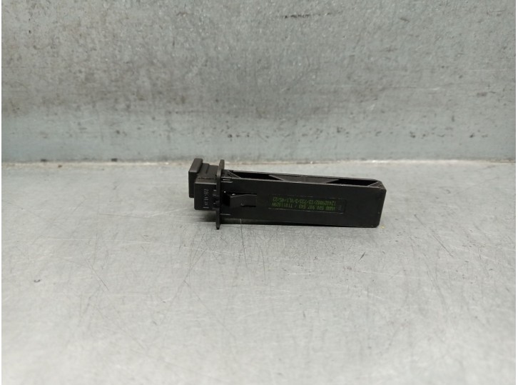 Replacement sensor for Seat Leon (KL1, KLG) 1.0 TSI OEM IAM reference 5Q0907543 
