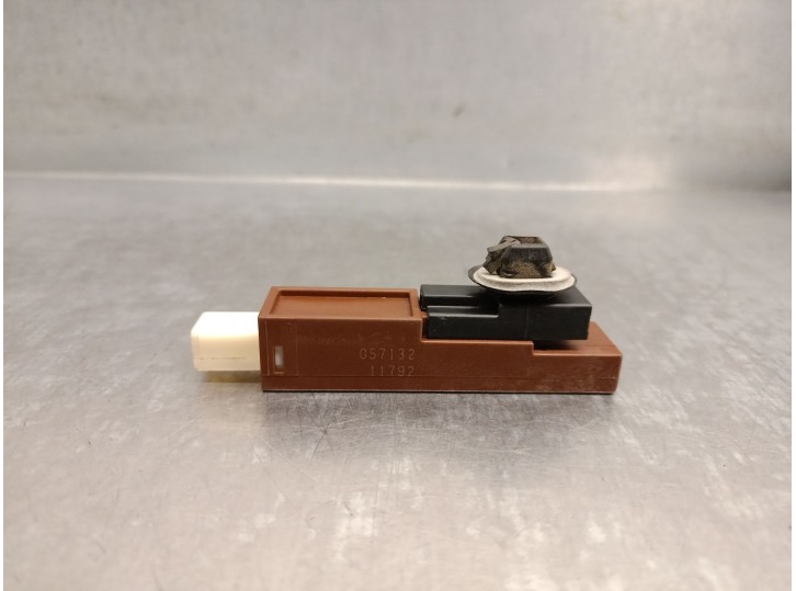 Recambio de antena para subaru legacy v station wagon (br) 2.0 d awd referencia OEM IAM G5713211792  