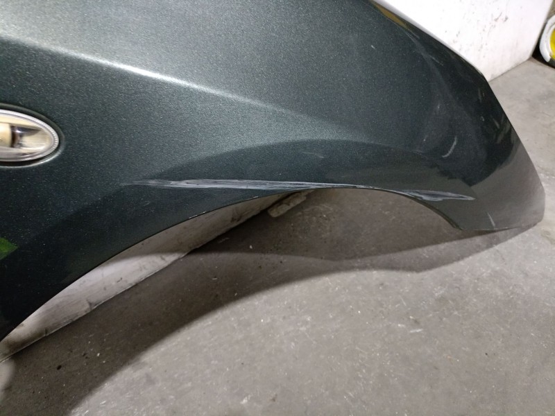 Recambio de aleta delantera derecha para peugeot 307 cc (3b) 2.0 16v referencia OEM IAM  7841T2 