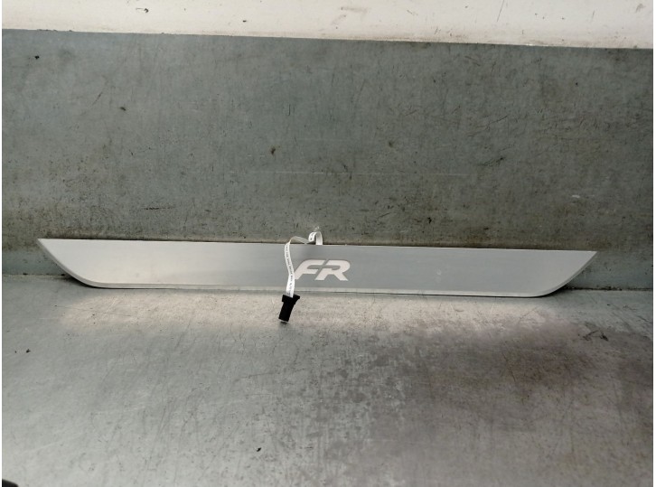 Recambio de luz interior para seat leon (kl1, klg) 1.0 tsi referencia OEM IAM 5FA947417D CD27322001