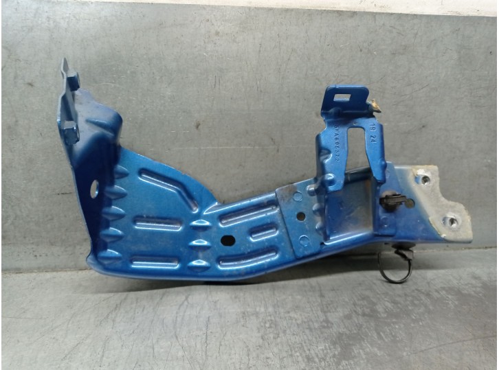 Recambio de refuerzo lateral para seat leon (kl1, klg) 1.0 tsi referencia OEM IAM 5FA805372  5FA821168