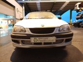 toyota avensis liftback (_t22_) del año 1999