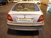 toyota avensis liftback (_t22_) del año 1999