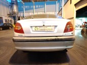 toyota avensis liftback (_t22_) del año 1999