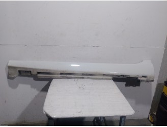 Recambio de faldon lateral para volvo v40 hatchback (525) d3 referencia OEM IAM 31395042LH  