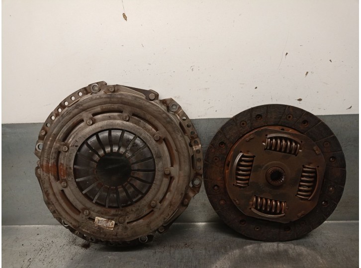 Replacement clutch kit for Ford Fiesta VI (CB1, CCN) 1.0 EcoBoost OEM IAM reference C1BC7563DA 2183452 