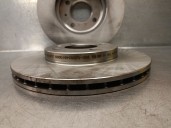 Recambio de disco freno delantero para seat toledo i (1l2) 1.9 tdi referencia OEM IAM 82B0215 82B0215 RIDEX