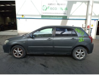 toyota corolla (_e12_) del año 2005