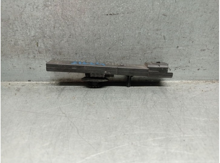 Recambio de antena para opel corsa f (p2jo) 1.5 (68) referencia OEM IAM XD0287039R2 E1136485A