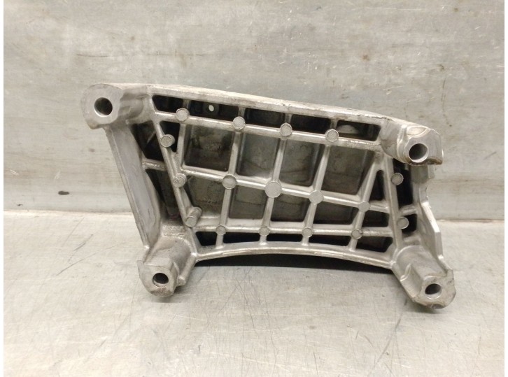 Replacement engine mount for Opel Corsa D van/hatchback (S07) 1.3 CDTi (L08) OEM IAM reference 55199250 5684213 
