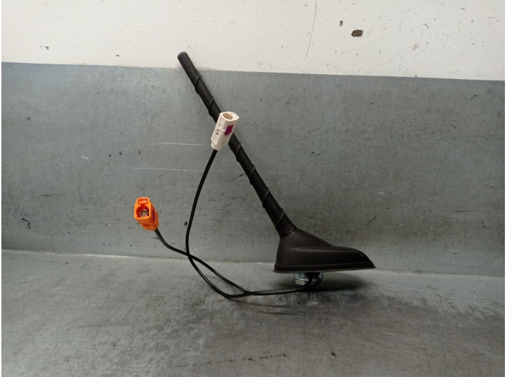 Recambio de antena para opel corsa f (p2jo) 1.5 (68) referencia OEM IAM 920204072 39166312