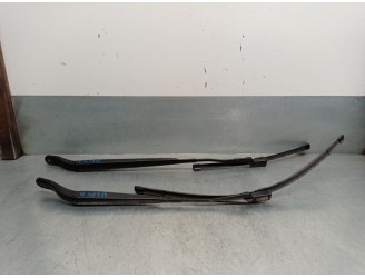 Recambio de brazo limpia delantero derecho para opel corsa f (p2jo) 1.5 (68) referencia OEM IAM 9822931880  9822931680