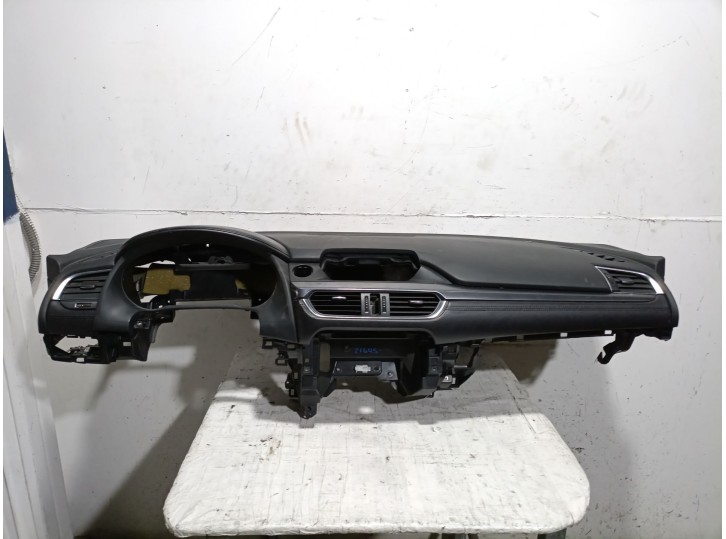 Recambio de salpicadero para mazda 6 sedán (gj, gl) 2.2 d (gj2fp) referencia OEM IAM  GMG56035002 