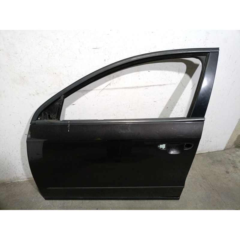 Recambio de puerta delantera izquierda para volkswagen passat b6 (3c2) 2.0 bluetdi referencia OEM IAM  3C4831055J 