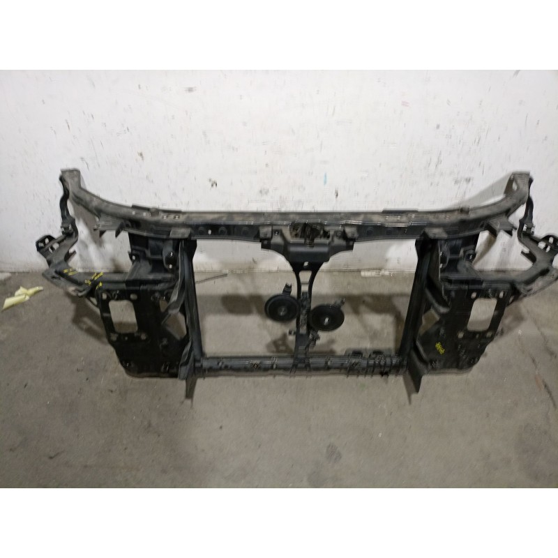 Recambio de panel frontal para hyundai i30 (fd) 1.4 referencia OEM IAM  641012R000 