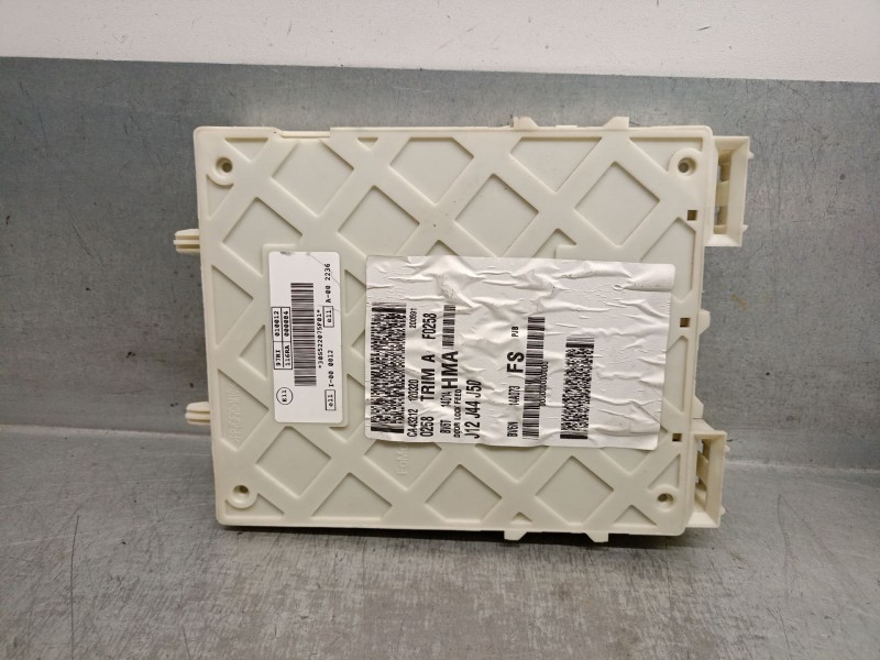 Recambio de caja reles / fusibles para ford focus iv (hn) 1.0 ecoboost referencia OEM IAM BV6N14A073FS  