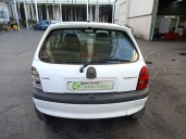 opel corsa b (s93) del año 2000