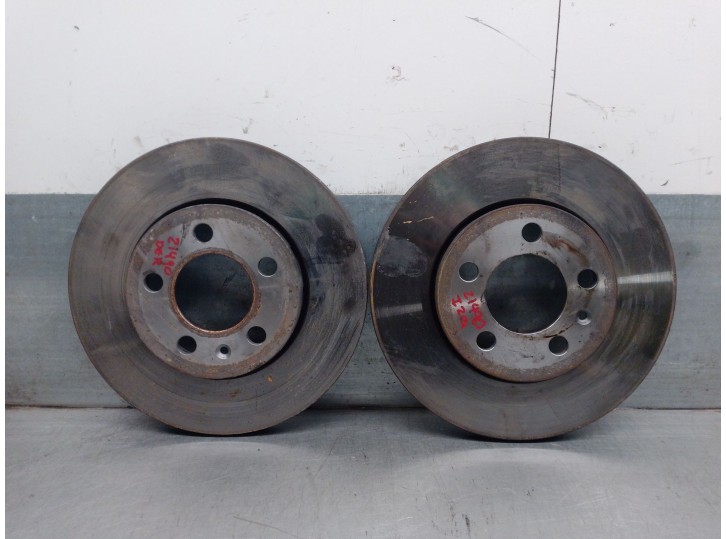 Replacement front brake disc for Audi A2 (8Z0) 1.4 TDI OEM IAM reference 8Z0615301D 8Z0615301D 