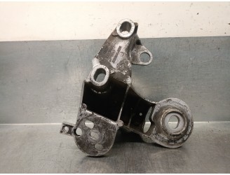 Recambio de soporte motor derecho para volkswagen golf v (1k1) 1.9 tdi referencia OEM IAM 4B0199352B 4B0199352B 