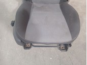 Replacement right front seat for Ford Focus II (DA_, HCP, DP) 1.6 TDCi OEM IAM reference 1447979 1447979 