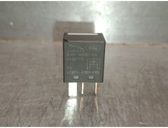 Recambio de rele para jaguar xe (x760) 2.0 d referencia OEM IAM DH2214B192AA  V23074A1801X106