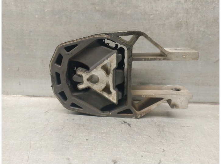 Recambio de soporte motor para ford focus iv (hn) 1.0 ecoboost referencia OEM IAM CV616P082DB 1790039 