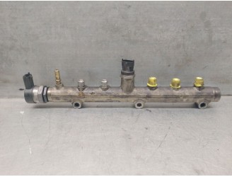 Recambio de rampa inyectora para hyundai h-1 / starex autobús (a1) 2.5 crdi referencia OEM IAM M314004A440  0445214103 BOSCH