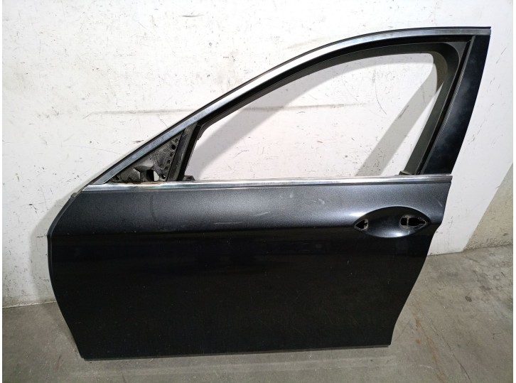Recambio de puerta delantera izquierda para bmw 5 touring (f11) 520 d referencia OEM IAM  41009628753 