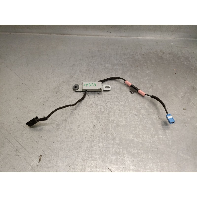 Recambio de antena para mazda 3 sedán (bm_, bn_) 2.0 referencia OEM IAM BRC9669N0B  