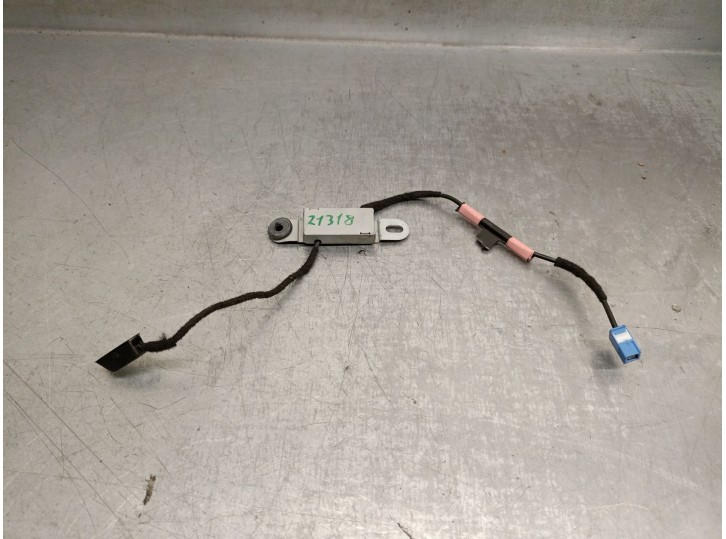 Recambio de antena para mazda 3 sedán (bm_, bn_) 2.0 referencia OEM IAM BRC9669N0B 