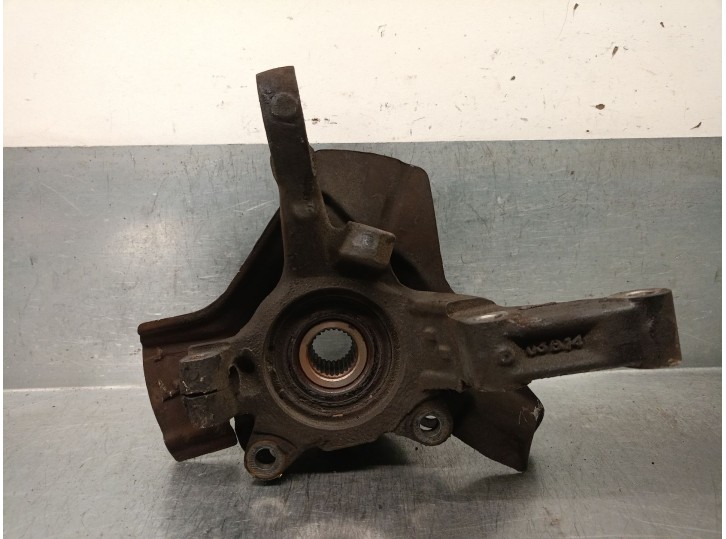 Replacement front left steering knuckle for Citroën Jumpy I (U6U_) 1.9 D 70 OEM IAM reference 364634 364634 