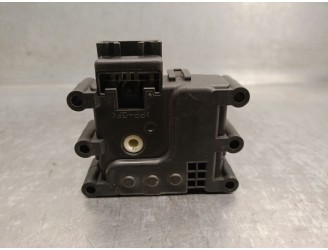 Recambio de motor apertura trampillas climatizador para mazda 3 sedán (bm_, bn_) 2.0 referencia OEM IAM KD4761A60 