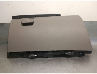 Recambio de guantera para jaguar xe (x760) 2.0 d referencia OEM IAM GX730060T10AC T2H6947PVJ CM28841
