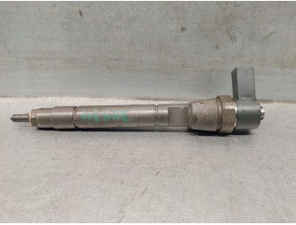 Replacement injector for Mercedes-Benz M-Class (W163) 4.0 CDI 32V CAT OEM IAM reference A6280700487 0445110104 BOSCH