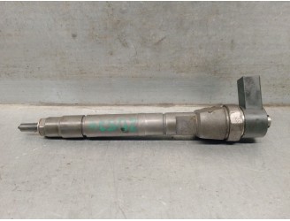 Replacement injector for Mercedes-Benz M-Class (W163) 4.0 CDI 32V CAT OEM IAM reference A6280700487 0445110104 BOSCH