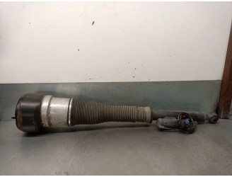 Recambio de amortiguador trasero izquierdo para mercedes-benz clase s (w221, v221) s 350 (221.056, 221.156) referencia OEM IAM A