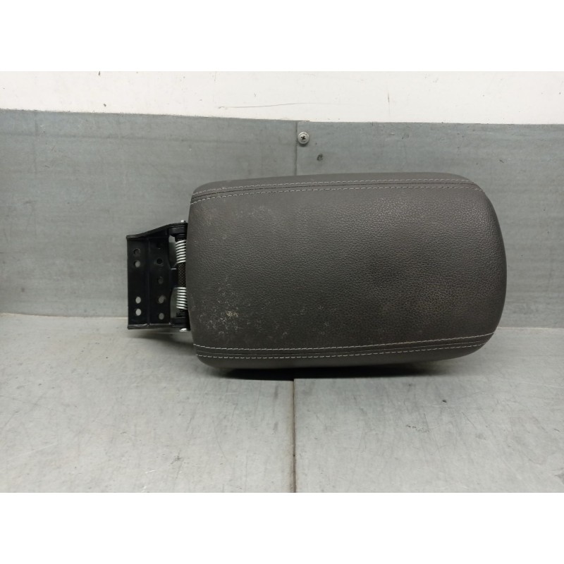 Recambio de apoyabrazos central para hyundai i30 (pde, pd, pden) 2.0 n referencia OEM IAM 84660G4000SKT 84660G4000SKT 