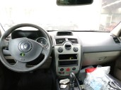 renault megane ii sedán (lm0/1_) del año 2004