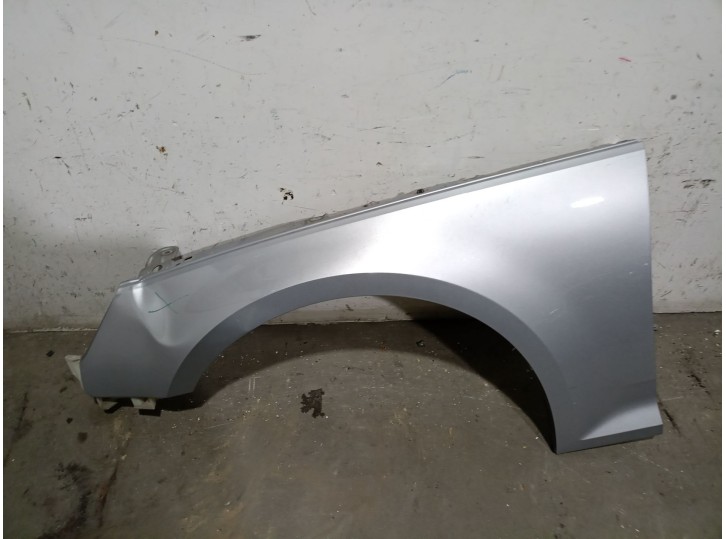 Replacement front left fender for Audi A4 B9 (8W2, 8WC) 2.0 TDI Quattro OEM IAM reference 8W0821105A 
