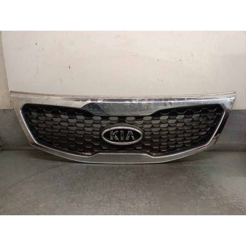 Recambio de rejilla delantera para kia sorento ii (xm) 2.2 crdi referencia OEM IAM 863502P000  