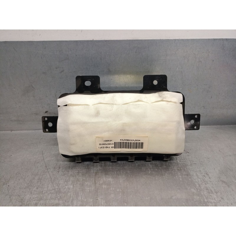 Recambio de airbag delantero derecho para kia sorento ii (xm) 2.2 crdi referencia OEM IAM 845302P100  