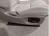 Recambio de asiento delantero derecho para jaguar xe (x760) 2.0 d referencia OEM IAM T2H1811LKN T2H1811LKN 