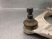 Recambio de brazo suspension superior delantero derecho para jaguar xe (x760) 2.0 d referencia OEM IAM GX733084 T2H3192 