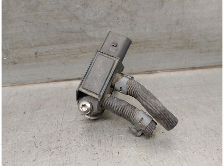 Recambio de sensor para jaguar xe (x760) 2.0 d referencia OEM IAM G4D35L200AB  SENSATA 81MPP0901