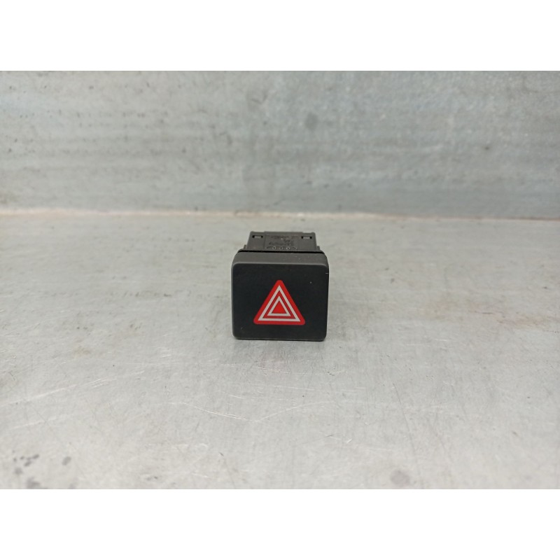 Recambio de warning para audi a4 b9 (8w2, 8wc) 2.0 tdi quattro referencia OEM IAM 8W0941509A  