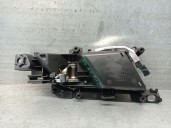Replacement right front interior door handle for Audi A4 B9 (8W2, 8WC) 2.0 TDI Quattro OEM IAM reference 8W0837020A 