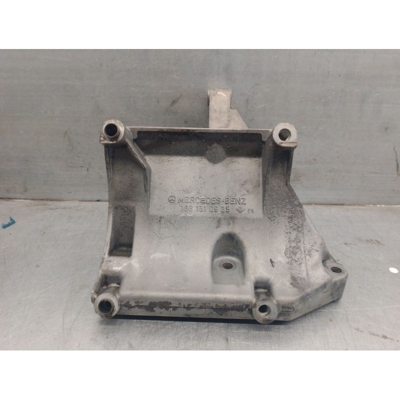 Recambio de soporte motor para mercedes-benz 124 sedán (w124) 300 e referencia OEM IAM 1031310935  