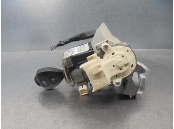 Replacement ignition switch for Toyota Auris 1.6 16V CAT OEM IAM reference 897830F010 29653453 VALEO